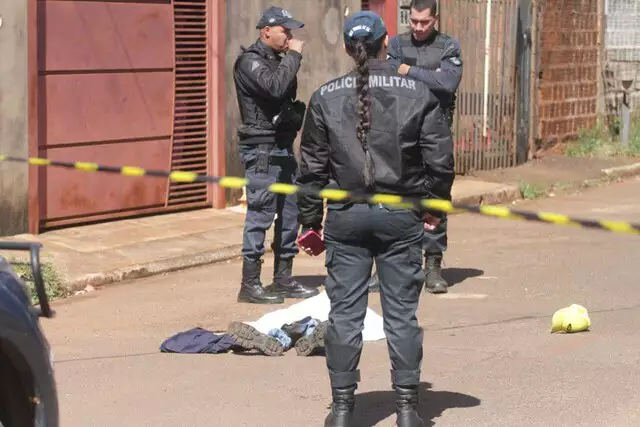 Rapaz é morto em atentado a tiros no Aero Rancho