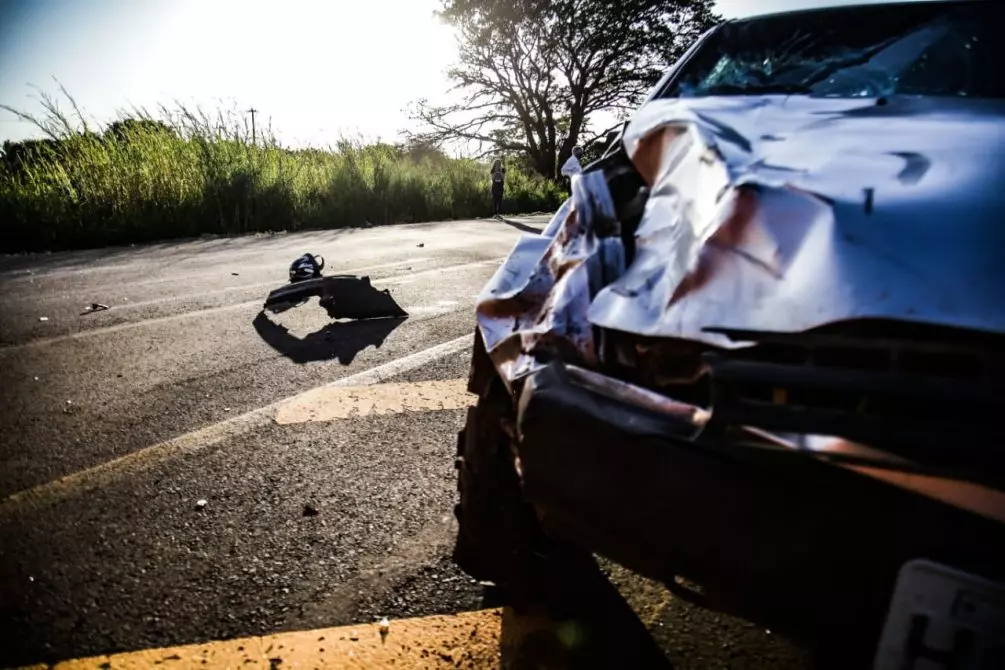 Motociclista é socorrido em estado grave após acidente com carro na MS-080 em Campo Grande