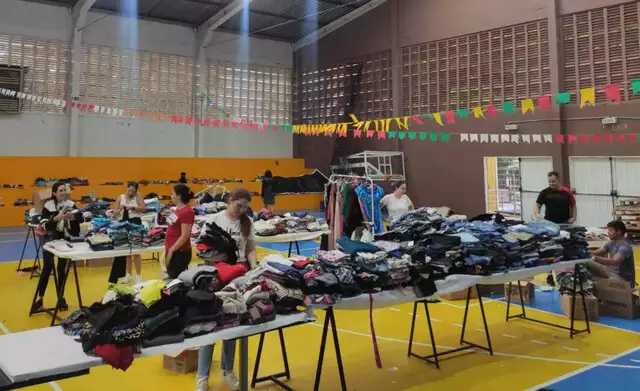 Bazar solidário neste sábado terá itens a partir de R$ 2 e até vestido de noiva