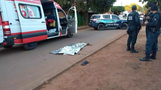 Homem é morto com tiro no peito após discussão com desconhecido