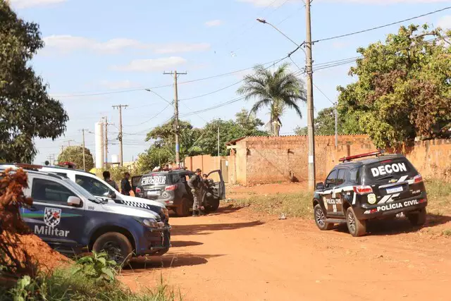 Jovem de 19 anos é executado com vários tiros na cabeça na frente dos pais