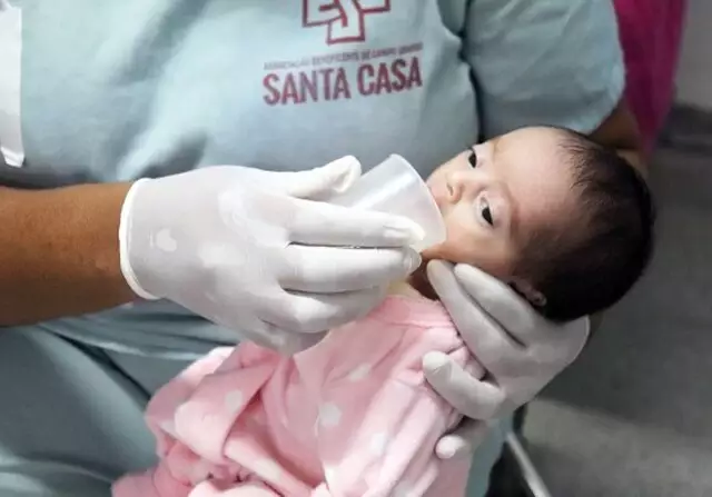 Com estoque quase zerado, Santa Casa pede doação de leite materno