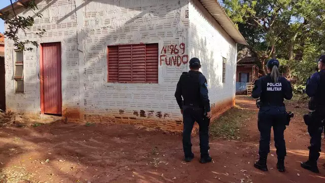 Homem é encontrado morto em residência com sinais de espancamento