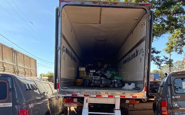 Caminhão-frigorífico levava 4 toneladas de maconha e 568 kg de cocaína