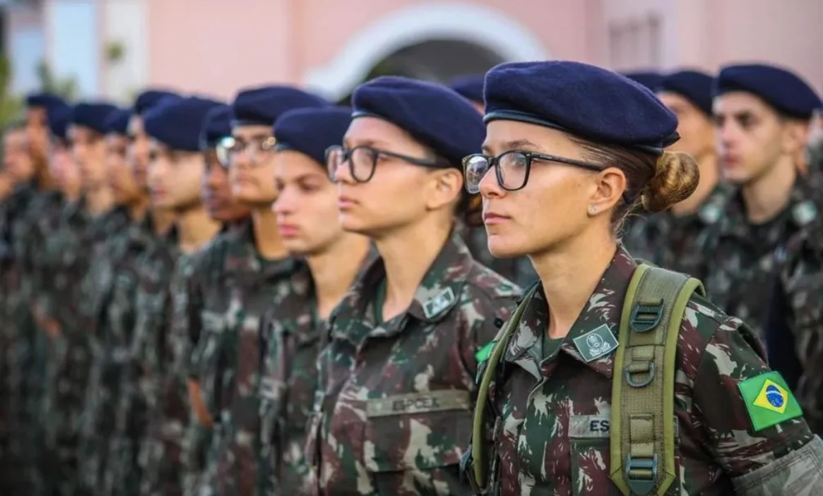 Exercito feminino