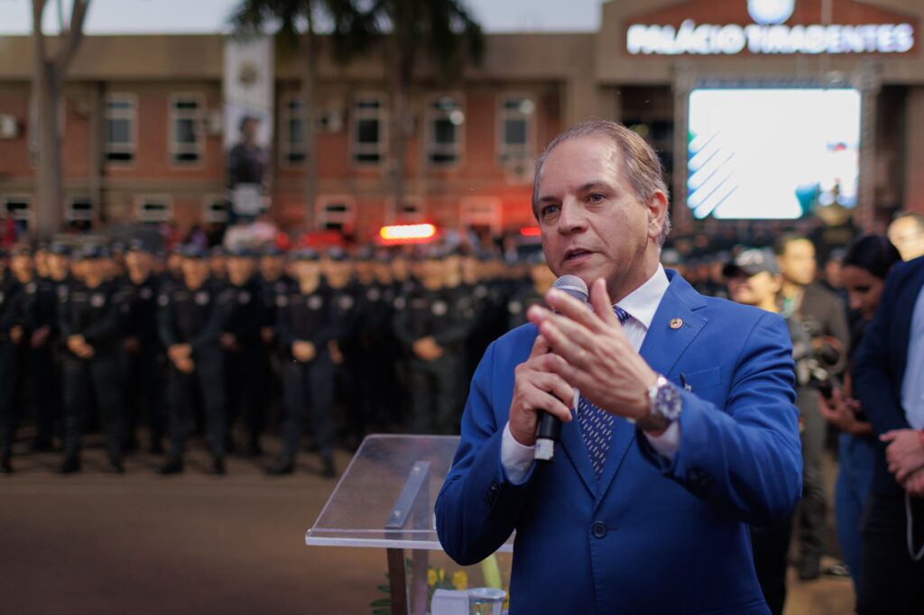 Coronel David - Militar